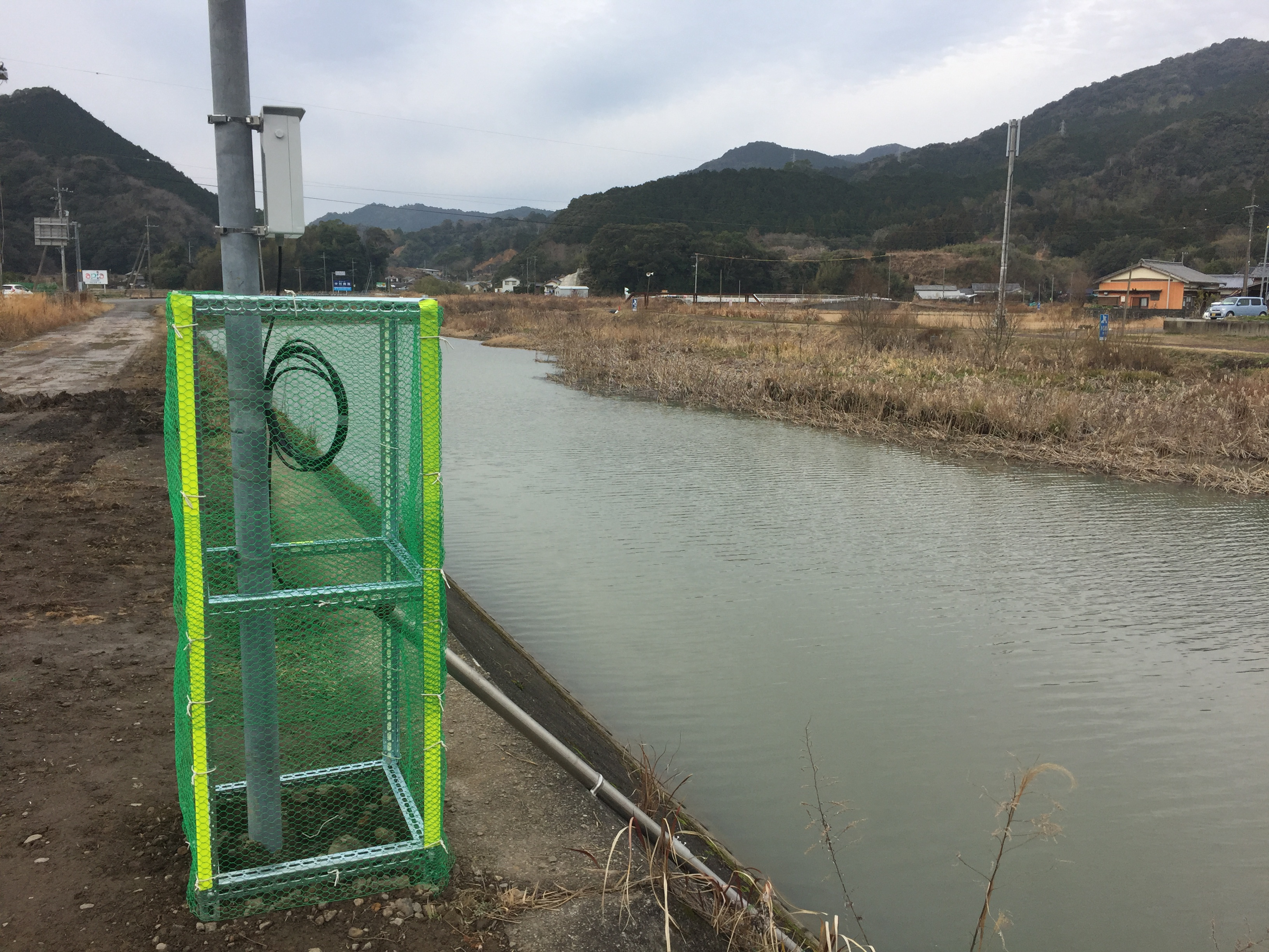 黒潮町蠣瀬川設置写真